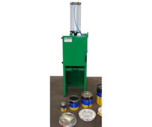 Pressa barattoli E010 Rompiscatole