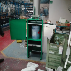 Pressa barattoli E010 Rompiscatole